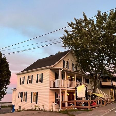 Les Pinsons Des Rives Bed & Breakfast La Malbaie Dış mekan fotoğraf