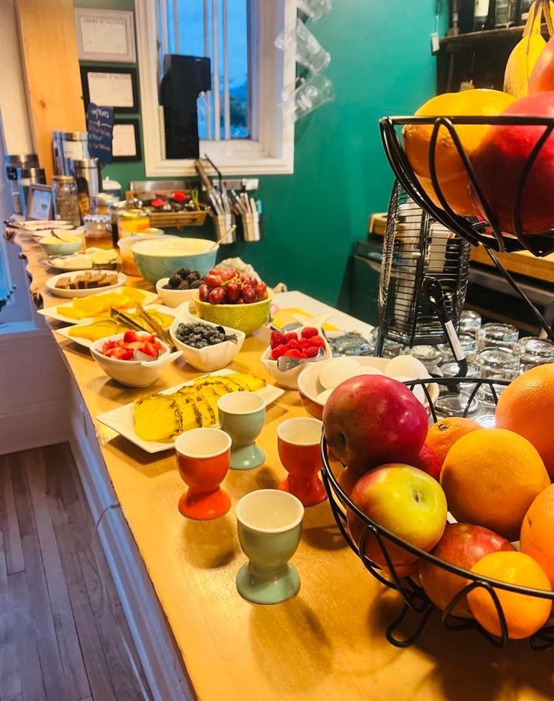 Les Pinsons Des Rives Bed & Breakfast La Malbaie Dış mekan fotoğraf