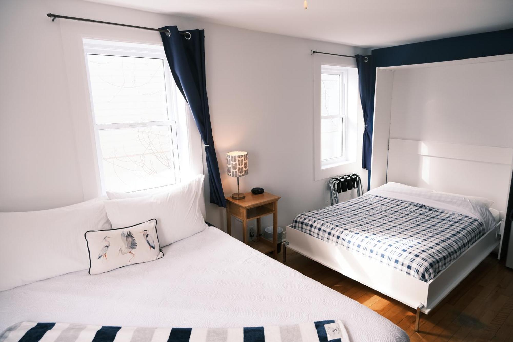 Les Pinsons Des Rives Bed & Breakfast La Malbaie Oda fotoğraf